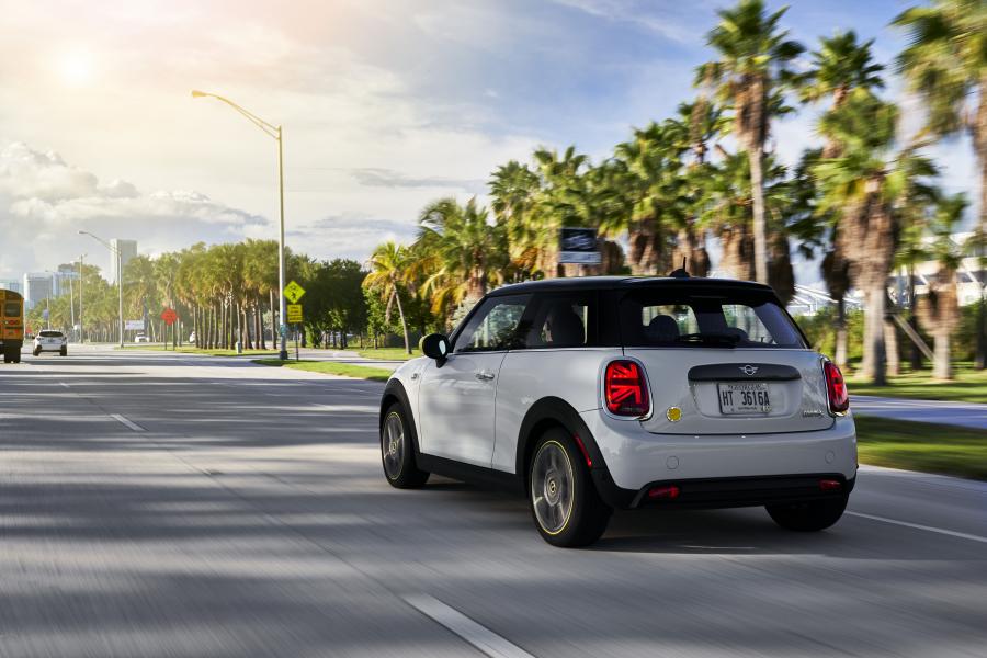  Mini Cooper SE (F56) 2020 года  (NA) (фото 54 из 342)